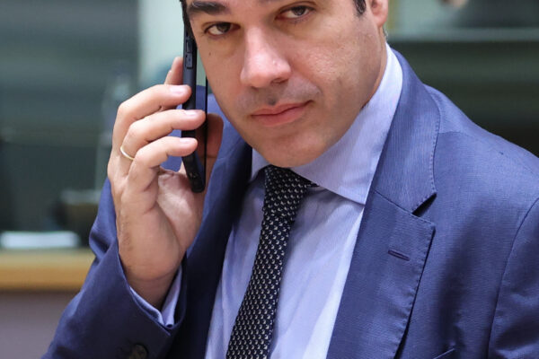 Persona non grata ο Πλεύρης στον Πύργο Ηλείας